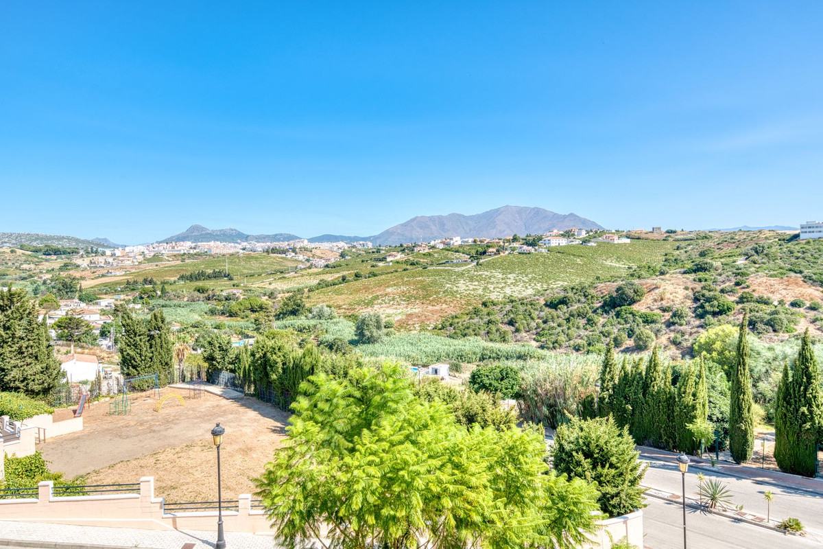 Huis te koop in La Duquesa | 4 slaapkamers H5146585