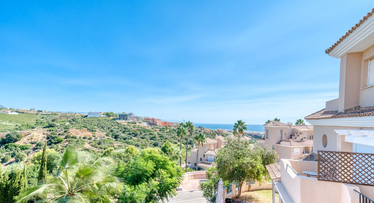 Huis te koop in La Duquesa | 4 slaapkamers H5146585