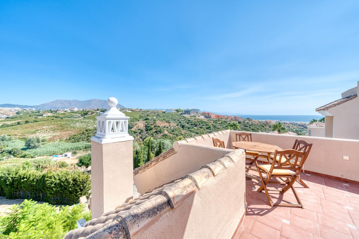 Huis te koop in La Duquesa | 4 slaapkamers H5146585