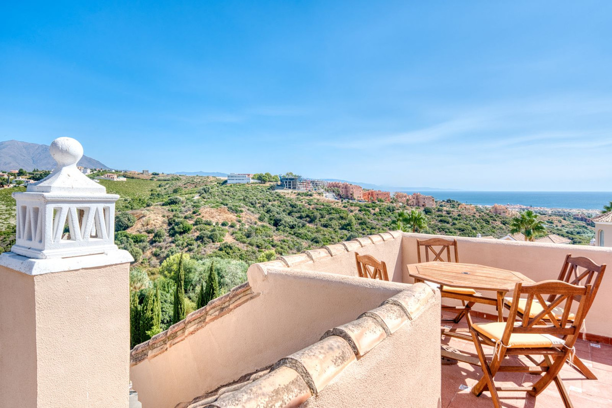 Huis te koop in La Duquesa | 4 slaapkamers H5146585