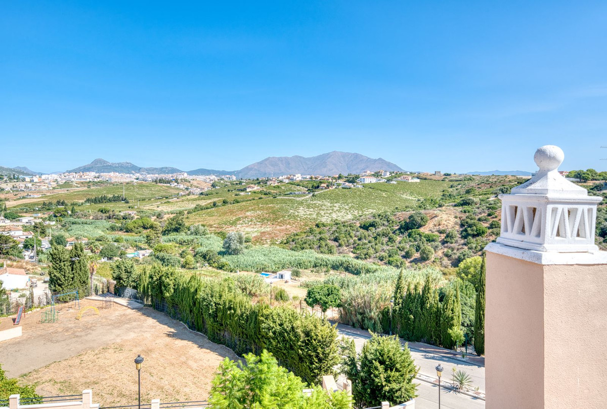 Huis te koop in La Duquesa | 4 slaapkamers H5146585