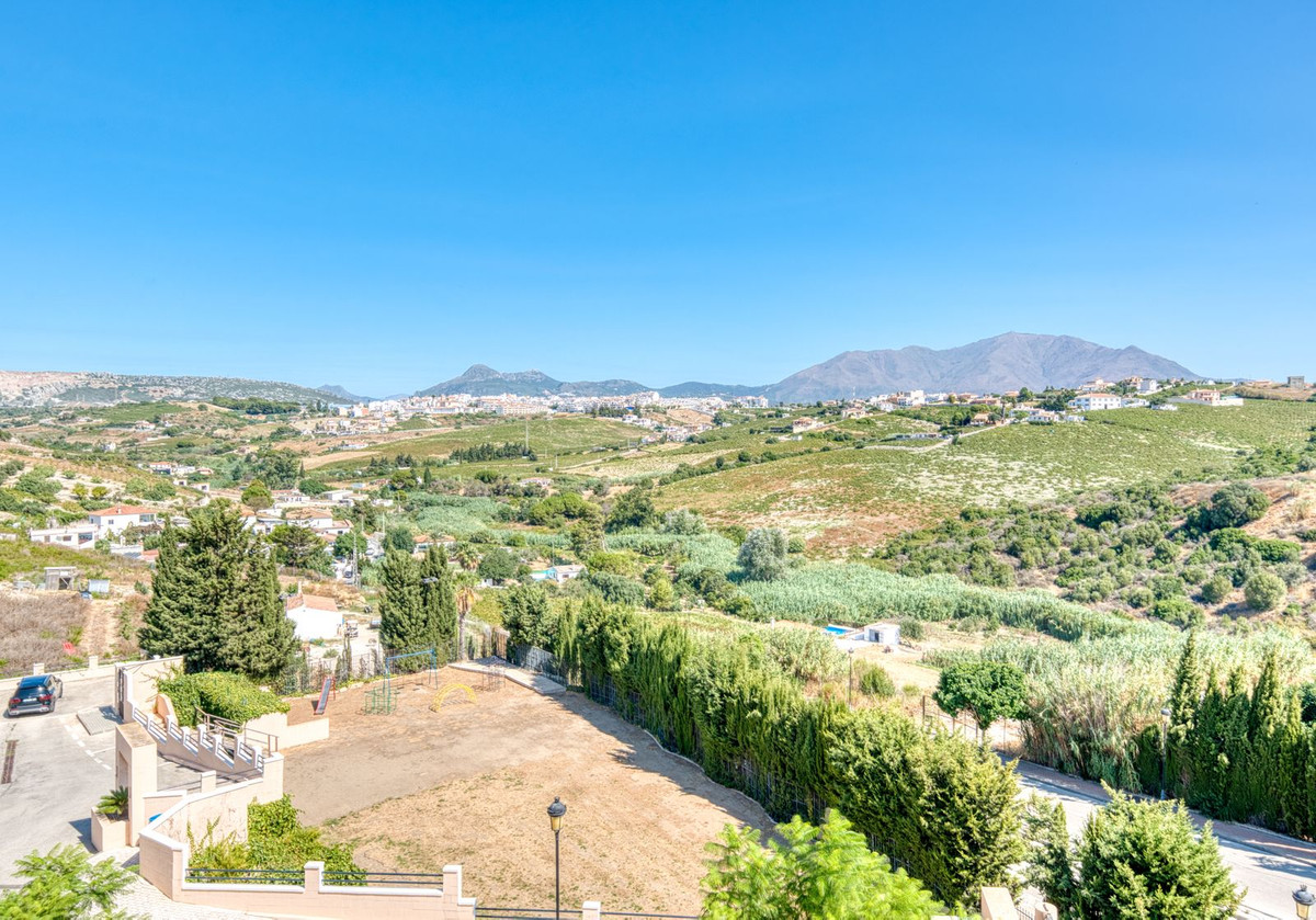 Huis te koop in La Duquesa | 4 slaapkamers H5146585