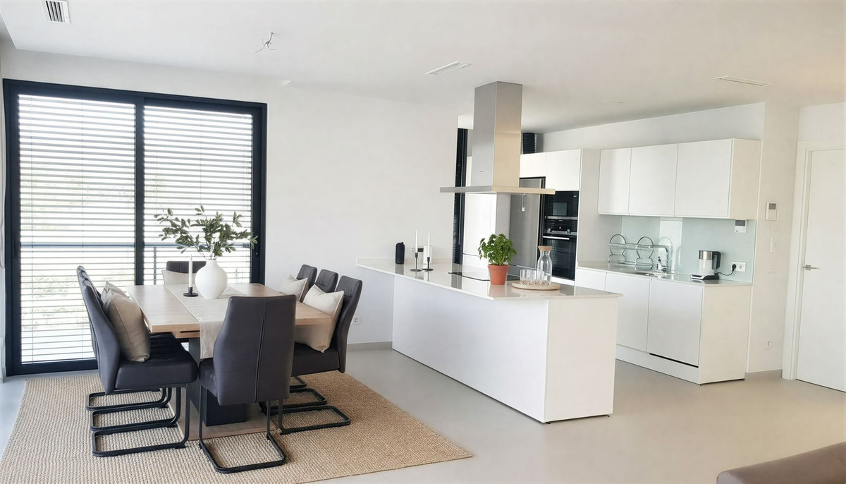 Huis te koop in La Duquesa | 4 slaapkamers H5250487