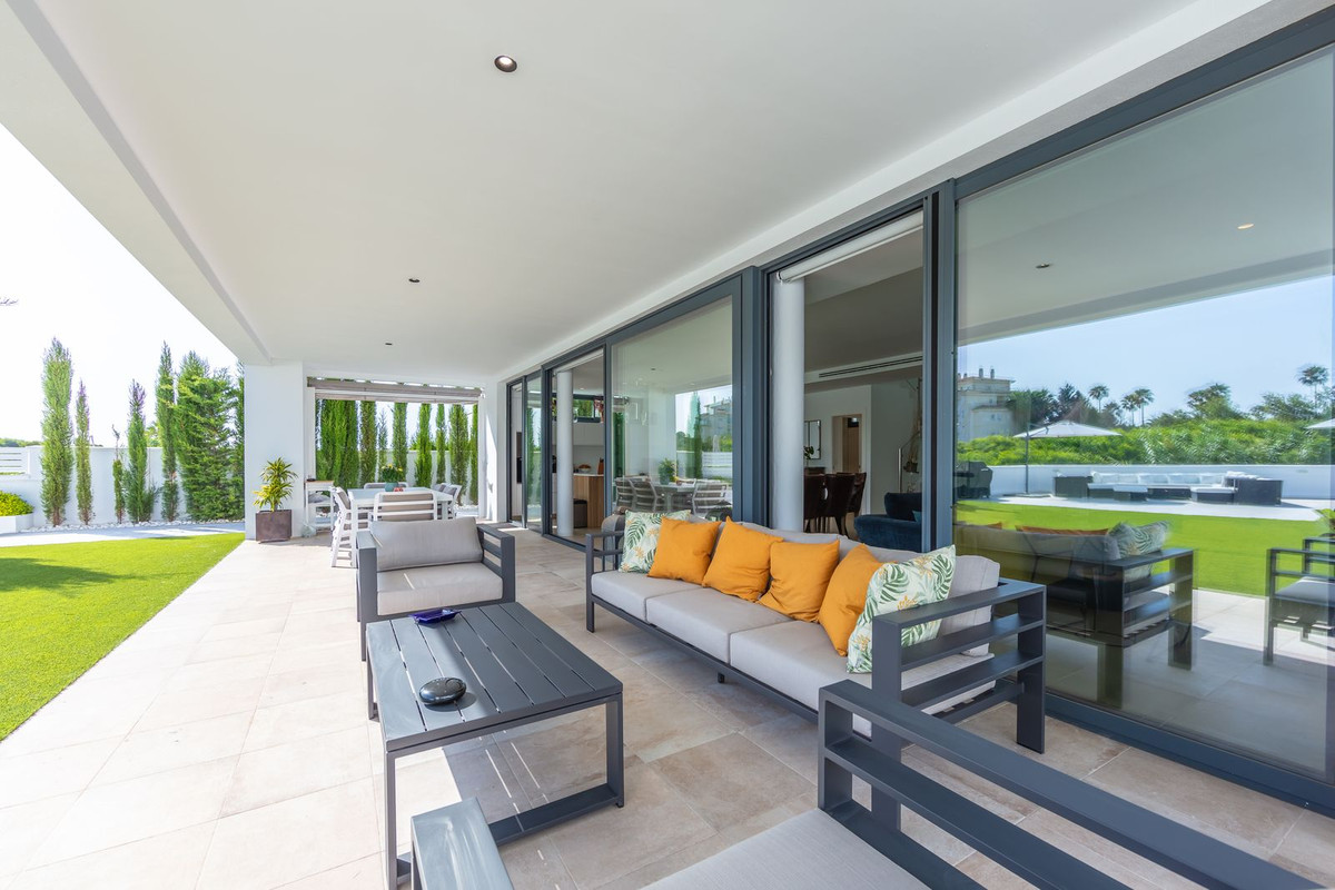 Huis te koop in La Duquesa | 4 slaapkamers H5287693