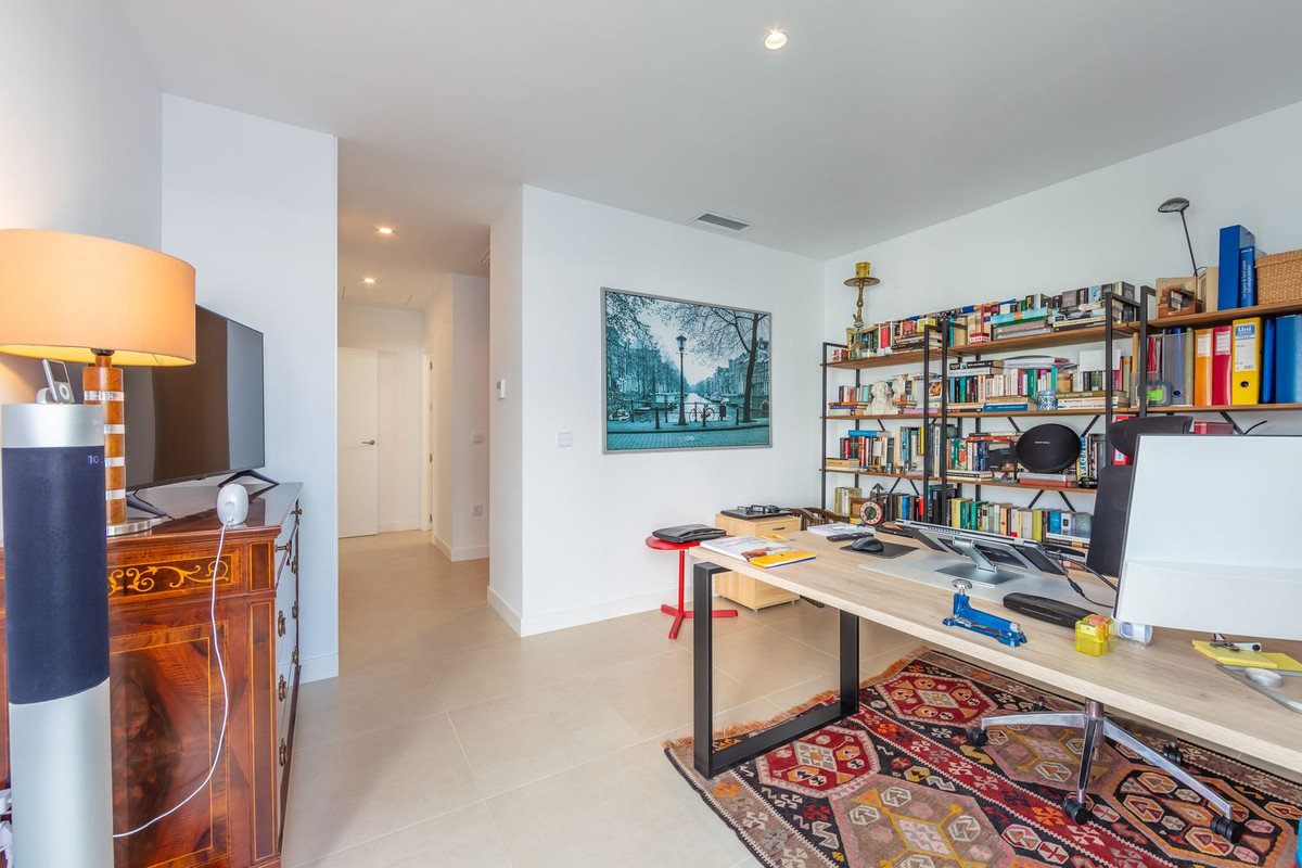 Huis te koop in La Duquesa | 4 slaapkamers H5287693