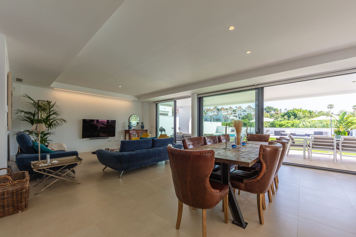 Huis te koop in La Duquesa | 4 slaapkamers H5287693