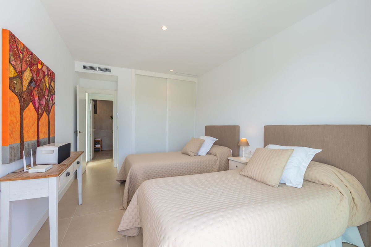 Huis te koop in La Duquesa | 4 slaapkamers H5287693