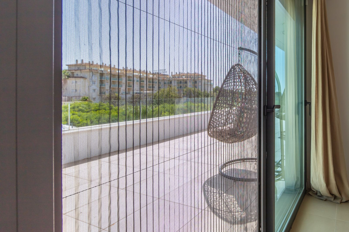 Huis te koop in La Duquesa | 4 slaapkamers H5287693