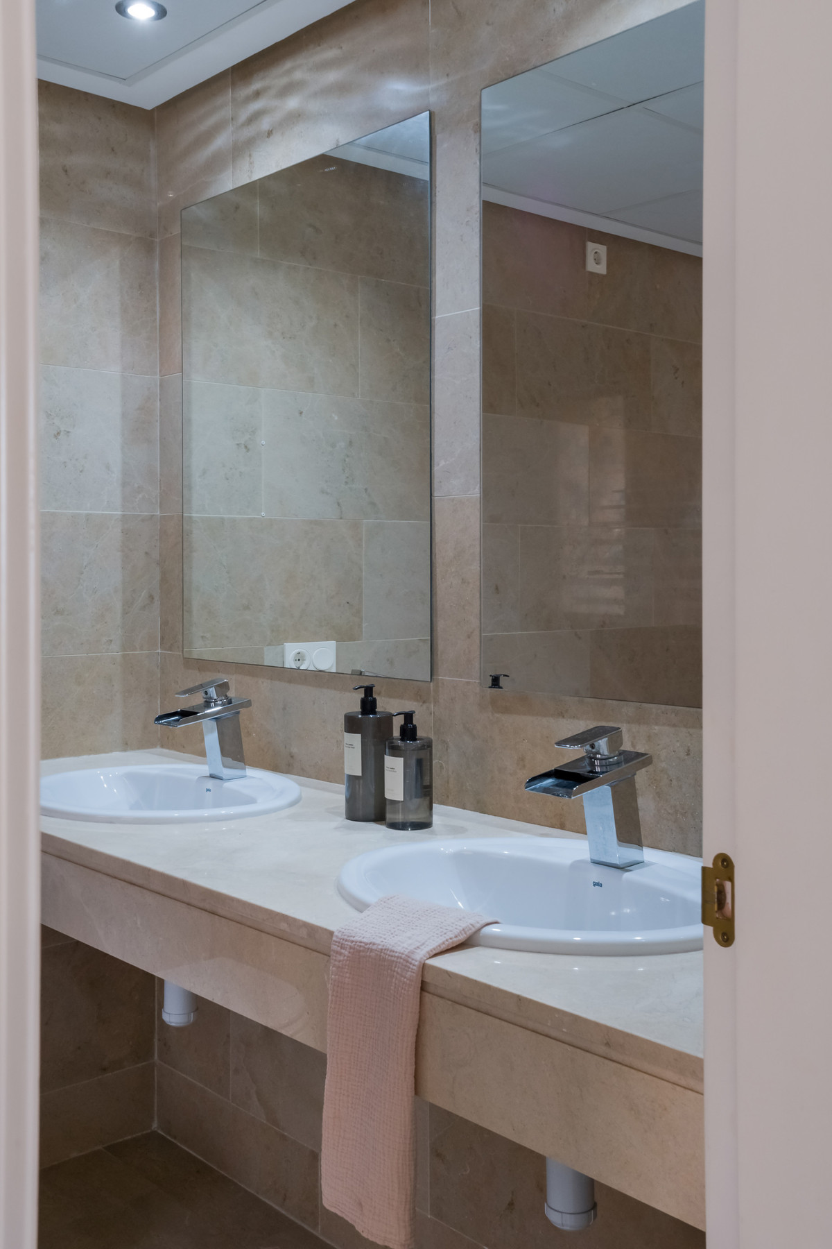 Property main view 45