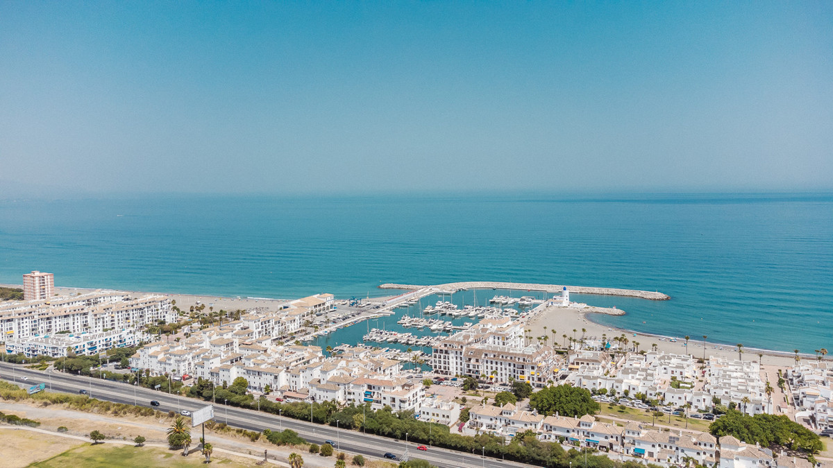 Huis te koop in La Duquesa | 3 slaapkamers H5300515