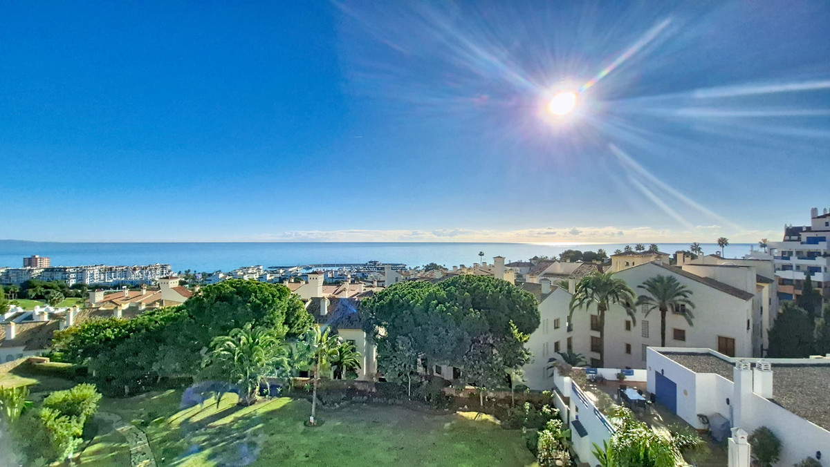 Appartement te koop in La Duquesa | 3 slaapkamers H5305423