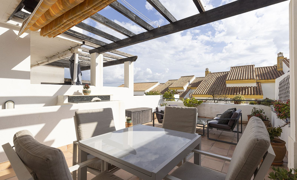 Huis te koop in La Duquesa | 4 slaapkamers H5324635