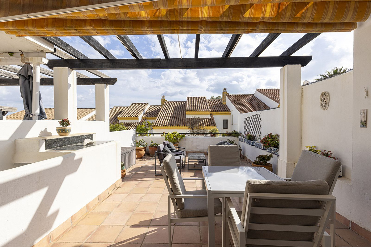 Huis te koop in La Duquesa | 4 slaapkamers H5324635