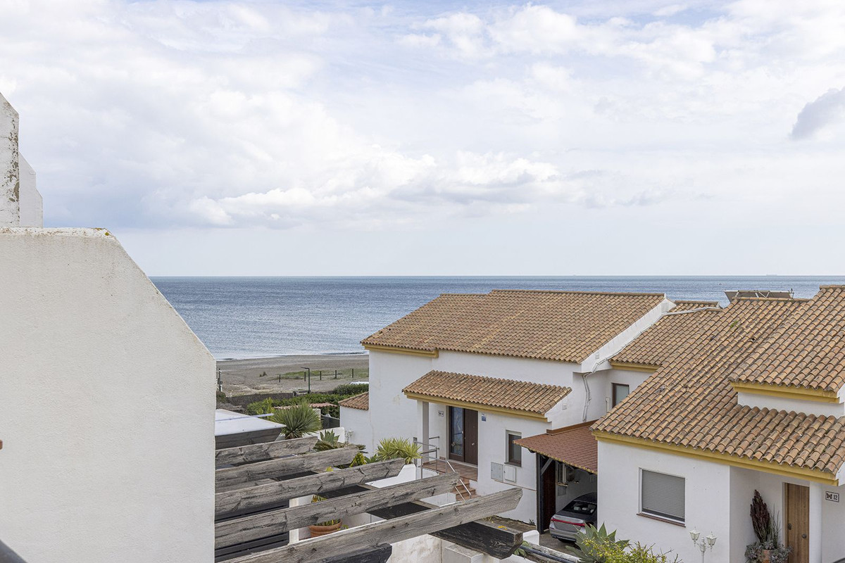 Huis te koop in La Duquesa | 4 slaapkamers H5324635