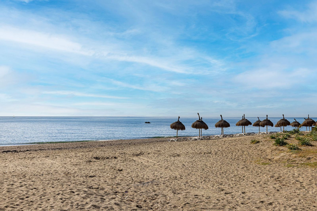 Huis te koop in La Duquesa | 4 slaapkamers H5324635