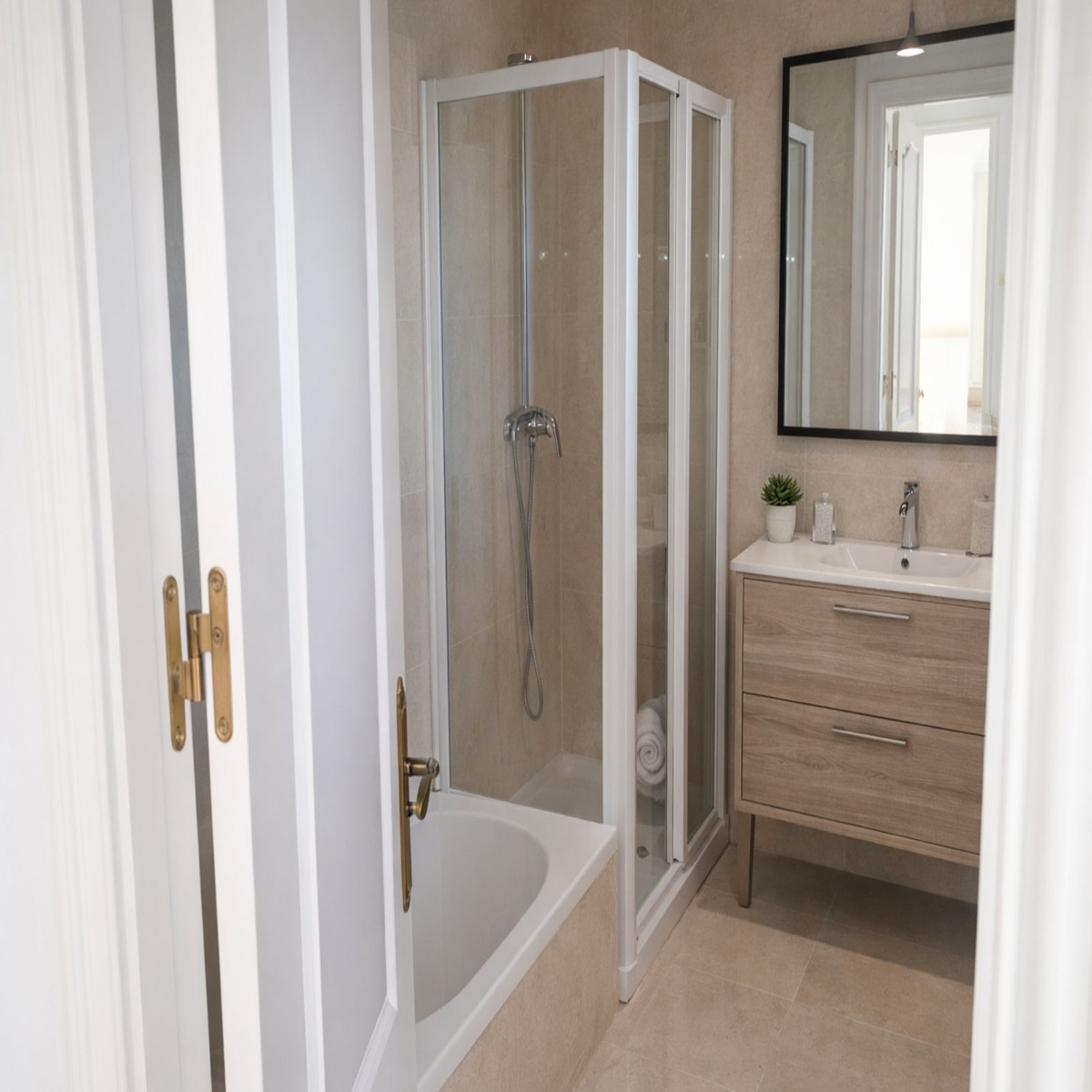 Appartement te koop in La Duquesa | 2 slaapkamers H5325223