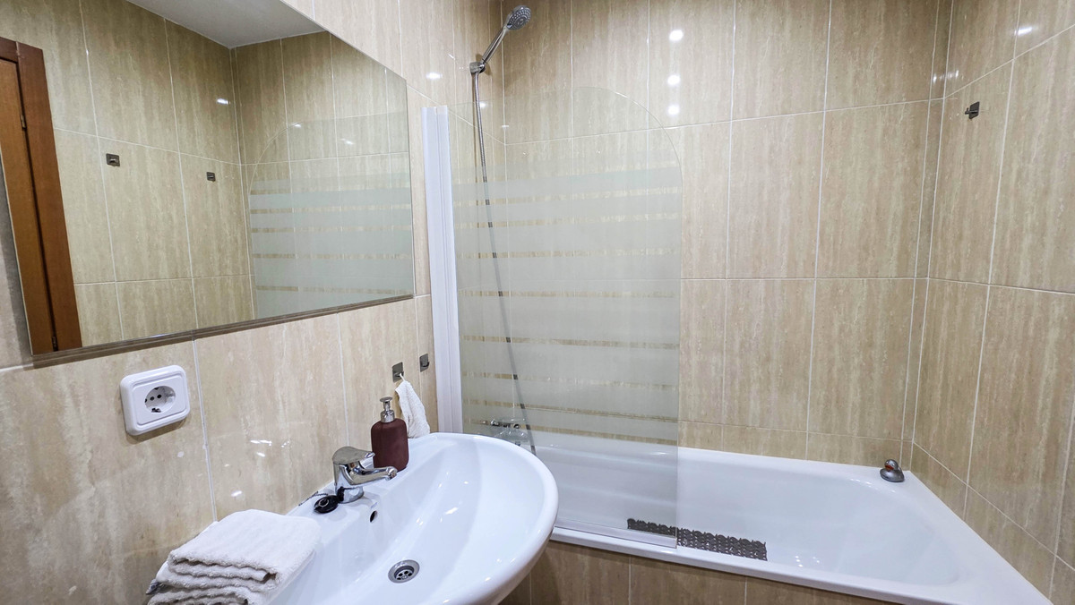 Appartement te koop in La Duquesa | 2 slaapkamers H5327782