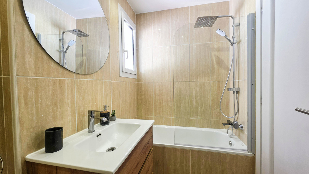 Appartement te koop in La Duquesa | 2 slaapkamers H5329984