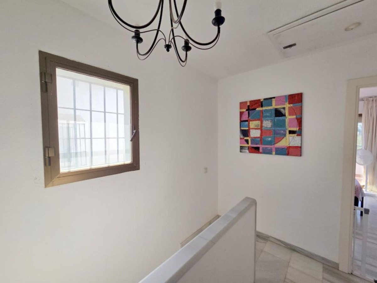 Huis te koop in La Duquesa | 3 slaapkamers H5336305