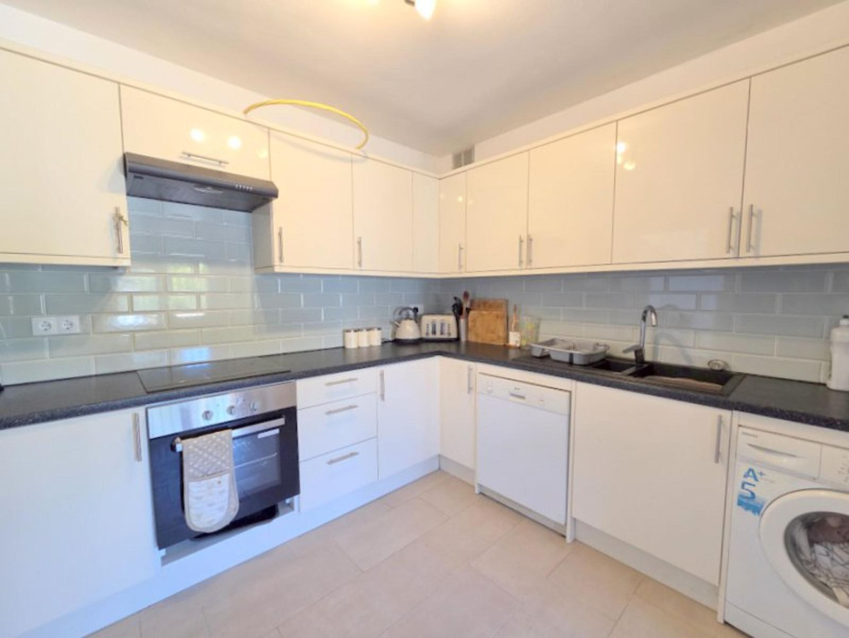 Huis te koop in La Duquesa | 3 slaapkamers H5336305