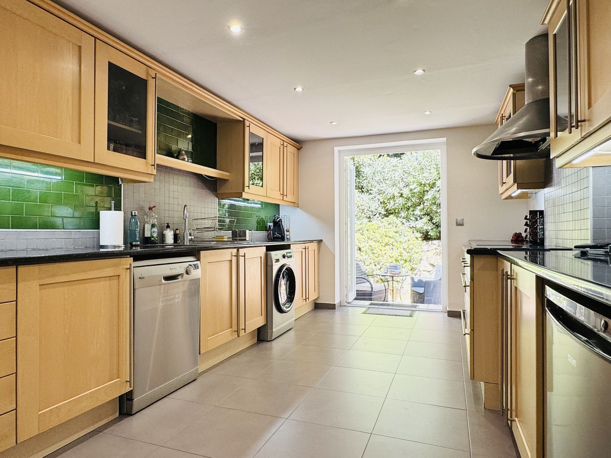 Huis te koop in La Duquesa | 4 slaapkamers H5338456