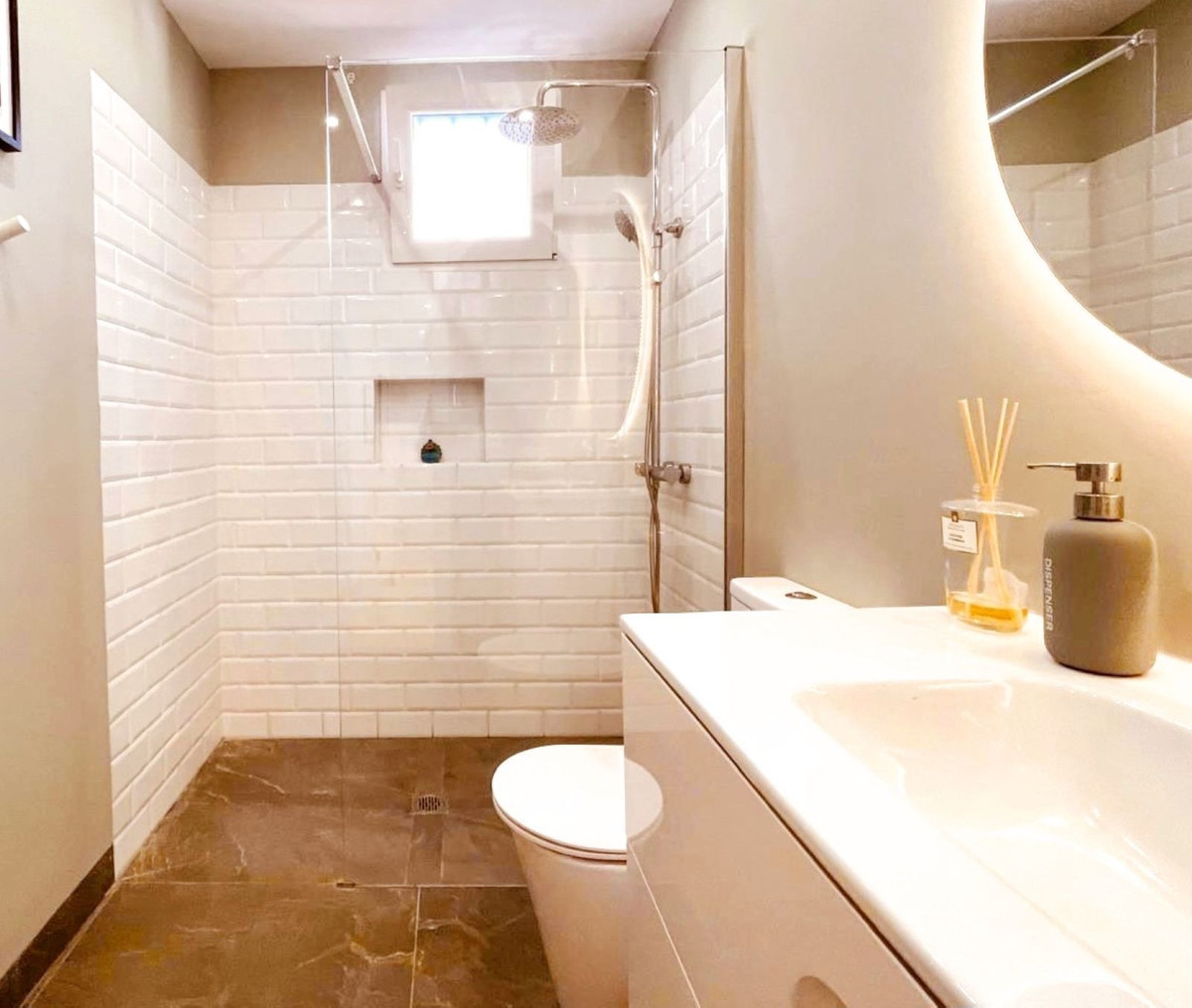 Huis te koop in La Duquesa | 4 slaapkamers H5342329