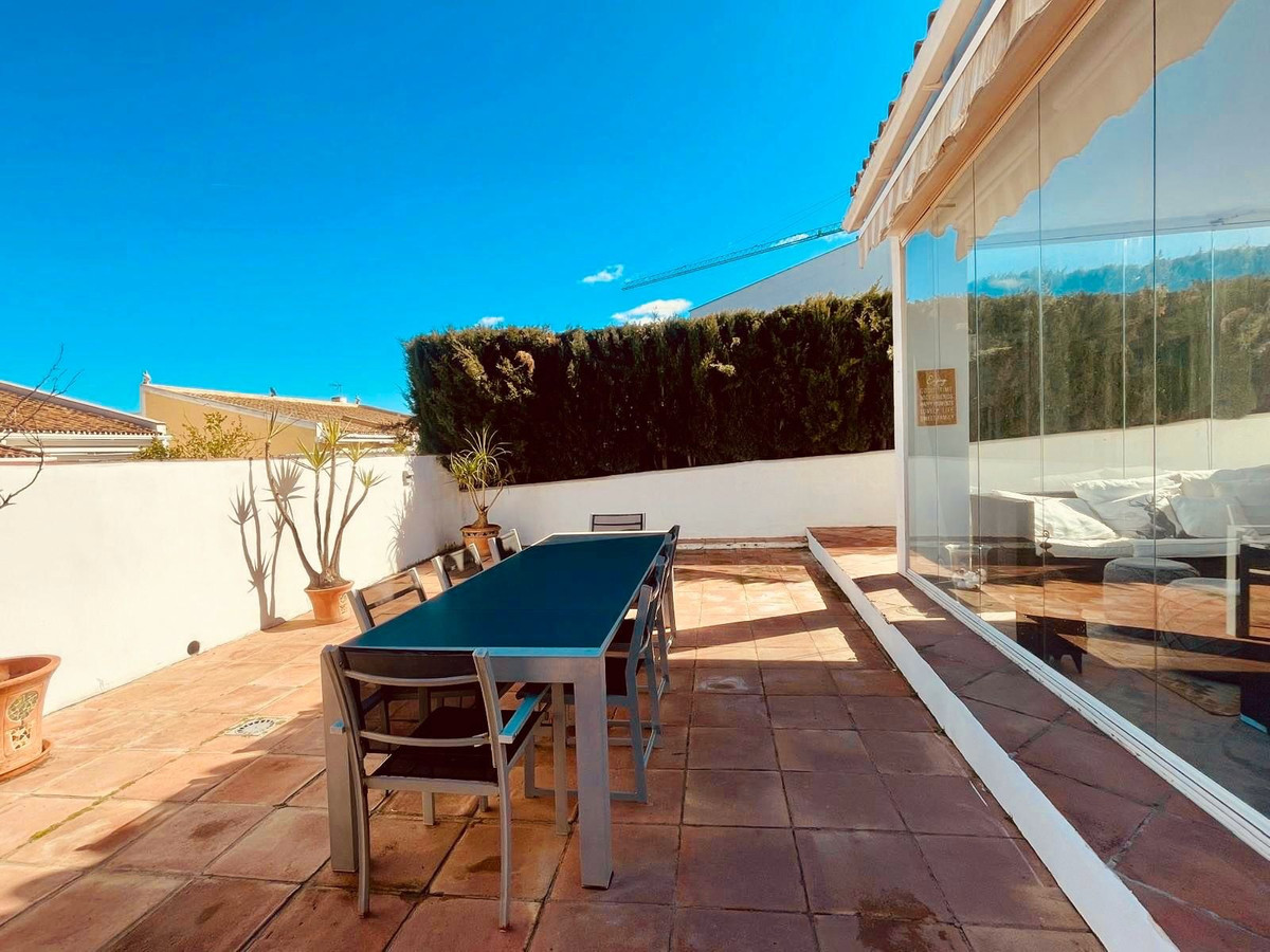 Huis te koop in La Duquesa | 4 slaapkamers H5342329