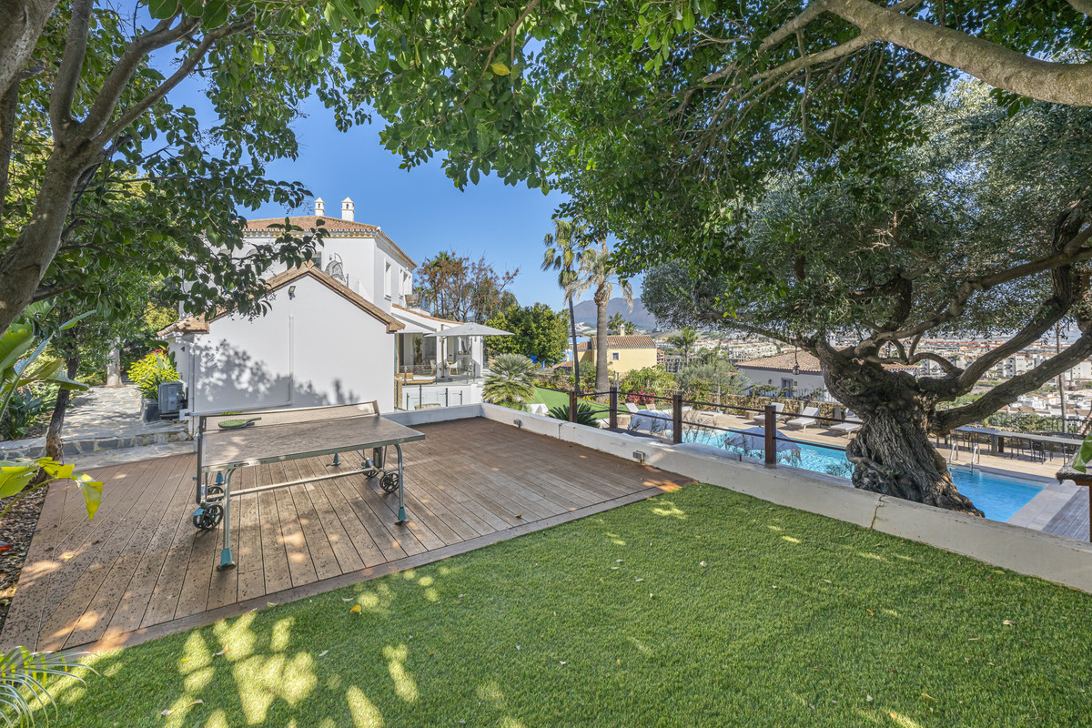 Huis te koop in La Duquesa | 6 slaapkamers H5358487