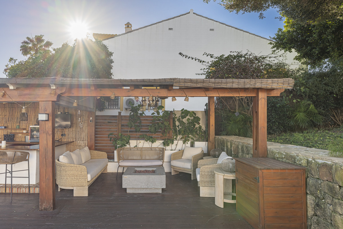 Huis te koop in La Duquesa | 6 slaapkamers H5358487