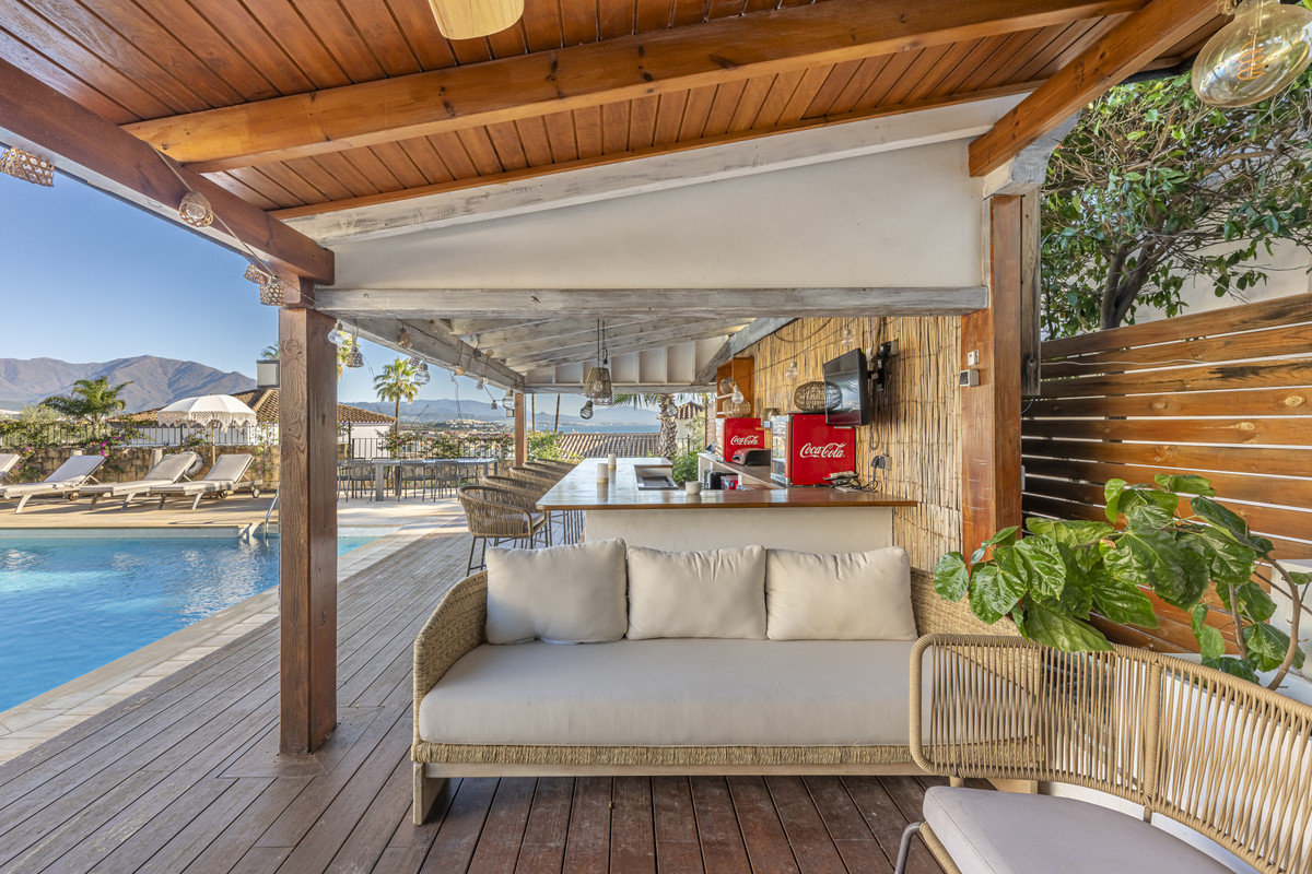 Huis te koop in La Duquesa | 6 slaapkamers H5358487