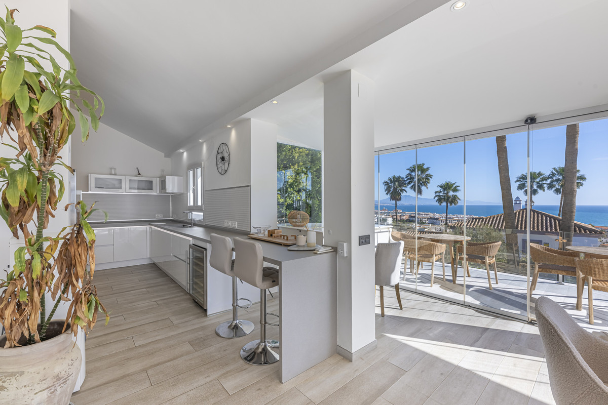 Huis te koop in La Duquesa | 6 slaapkamers H5358487