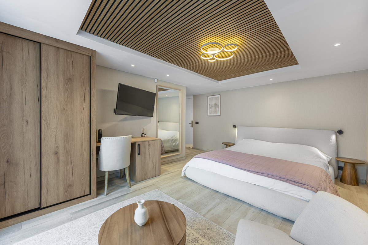 Huis te koop in La Duquesa | 6 slaapkamers H5358487