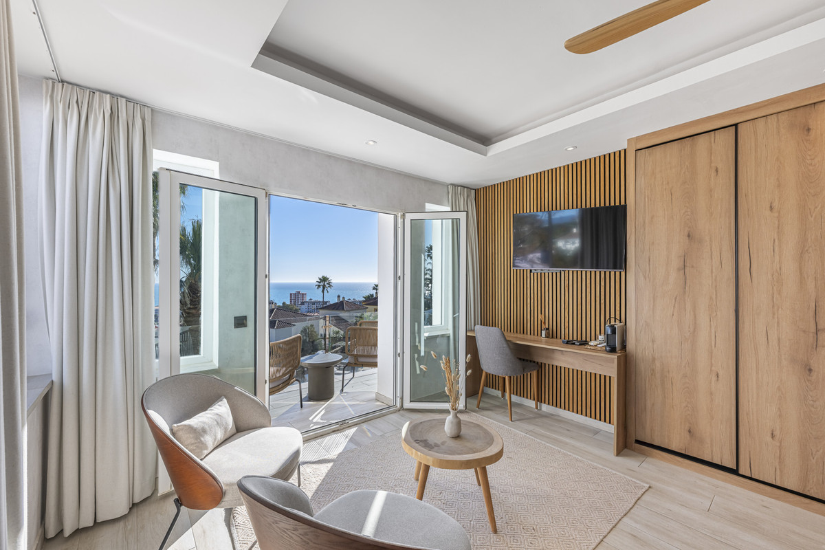 Huis te koop in La Duquesa | 6 slaapkamers H5358487