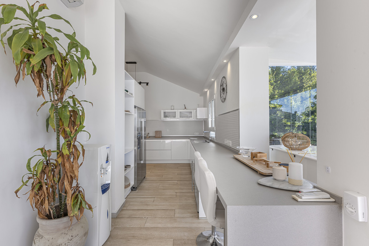 Huis te koop in La Duquesa | 6 slaapkamers H5358487