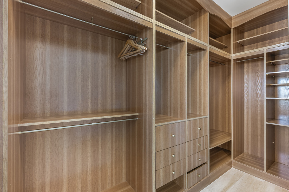 Huis te koop in La Duquesa | 6 slaapkamers H5358487