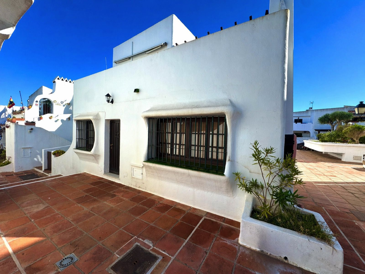 Huis te koop in La Duquesa | 3 slaapkamers H5363884