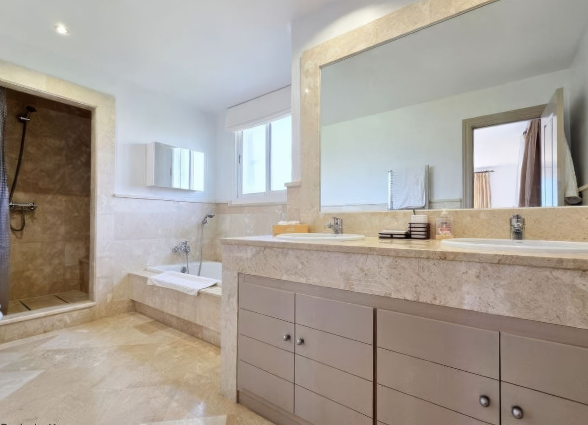 Property main view 16