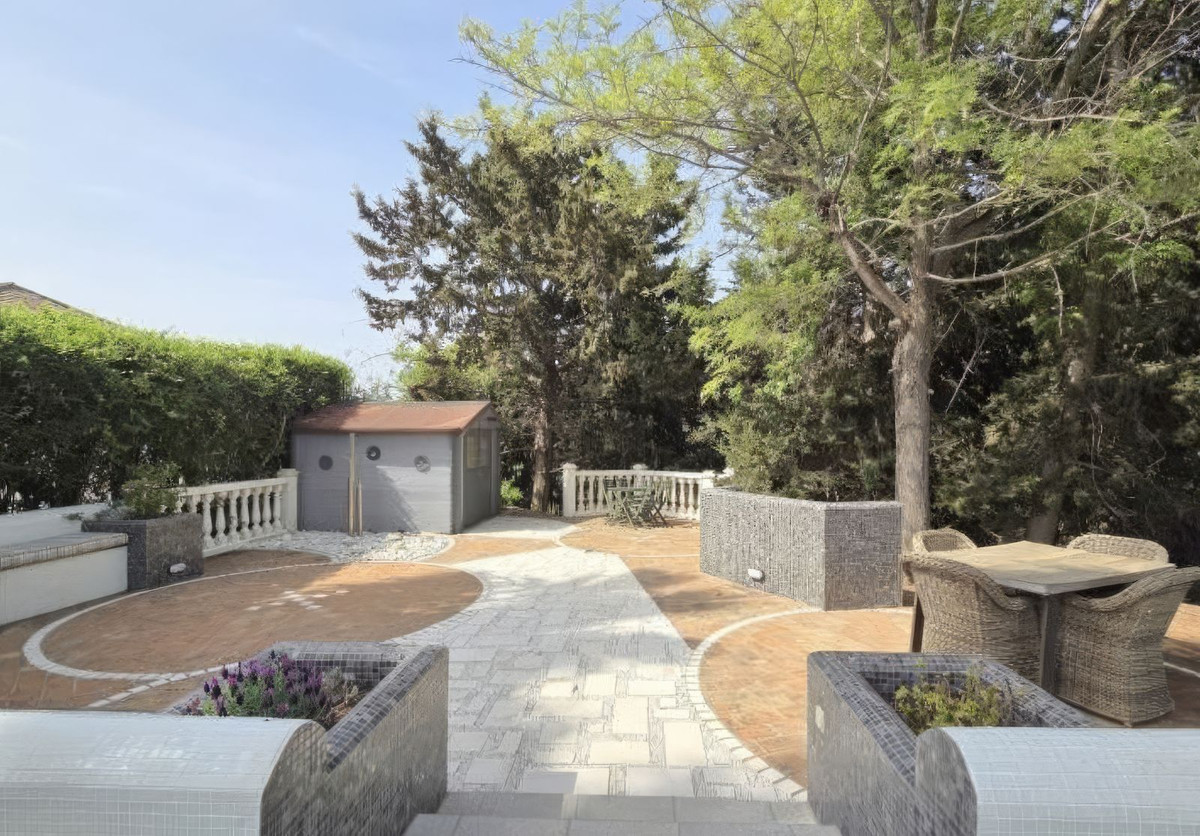 Huis te koop in La Duquesa | 4 slaapkamers H5365837