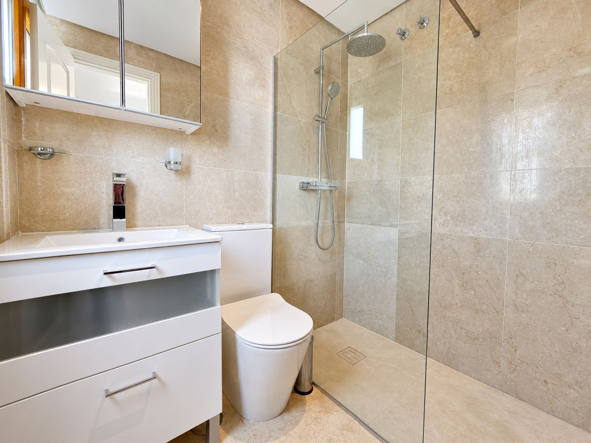Huis te koop in La Duquesa | 3 slaapkamers H5374090