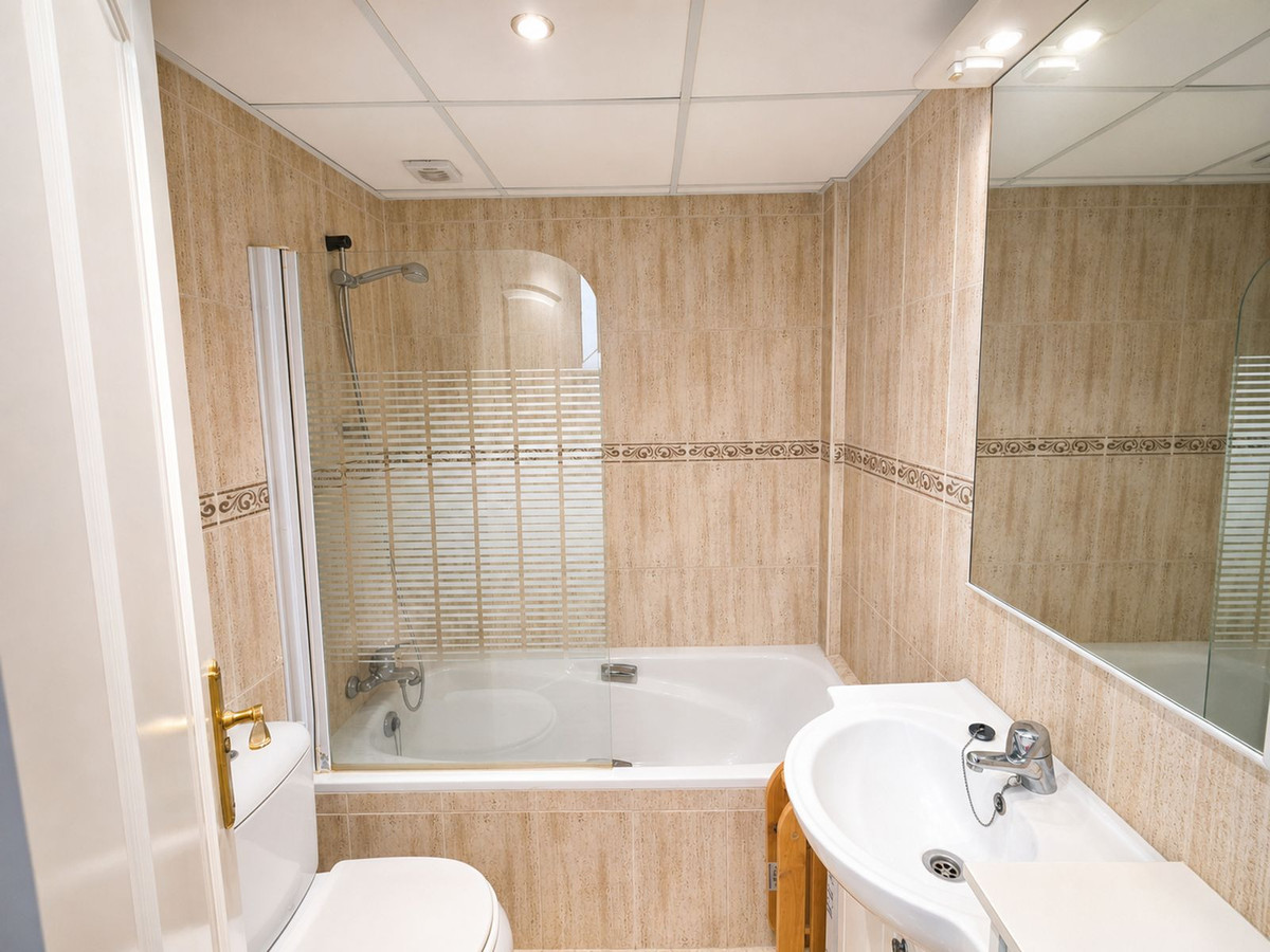 Huis te koop in La Duquesa | 3 slaapkamers H5374090