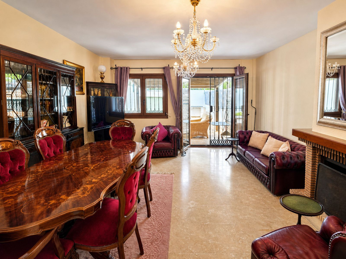 Huis te koop in La Duquesa | 3 slaapkamers H5374090