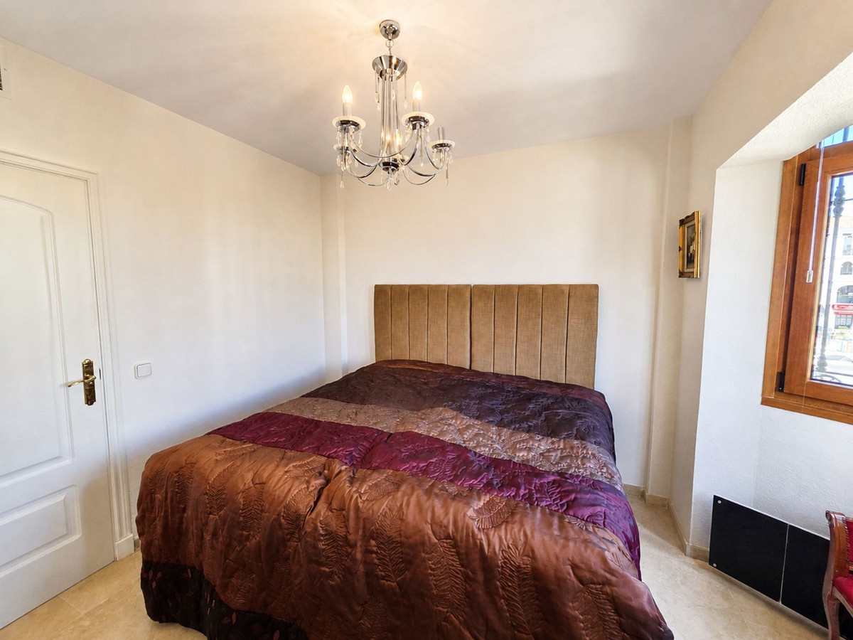 Huis te koop in La Duquesa | 3 slaapkamers H5374090