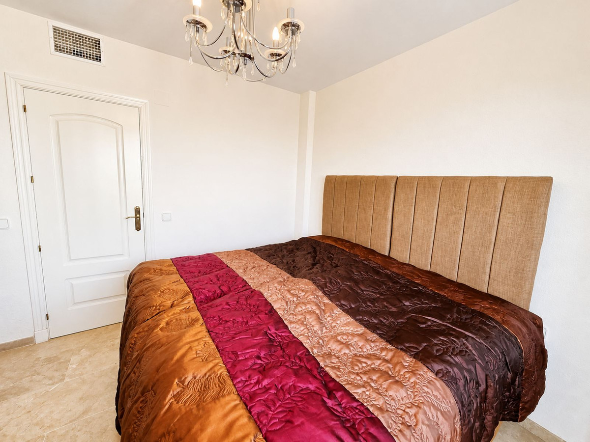 Huis te koop in La Duquesa | 3 slaapkamers H5374090