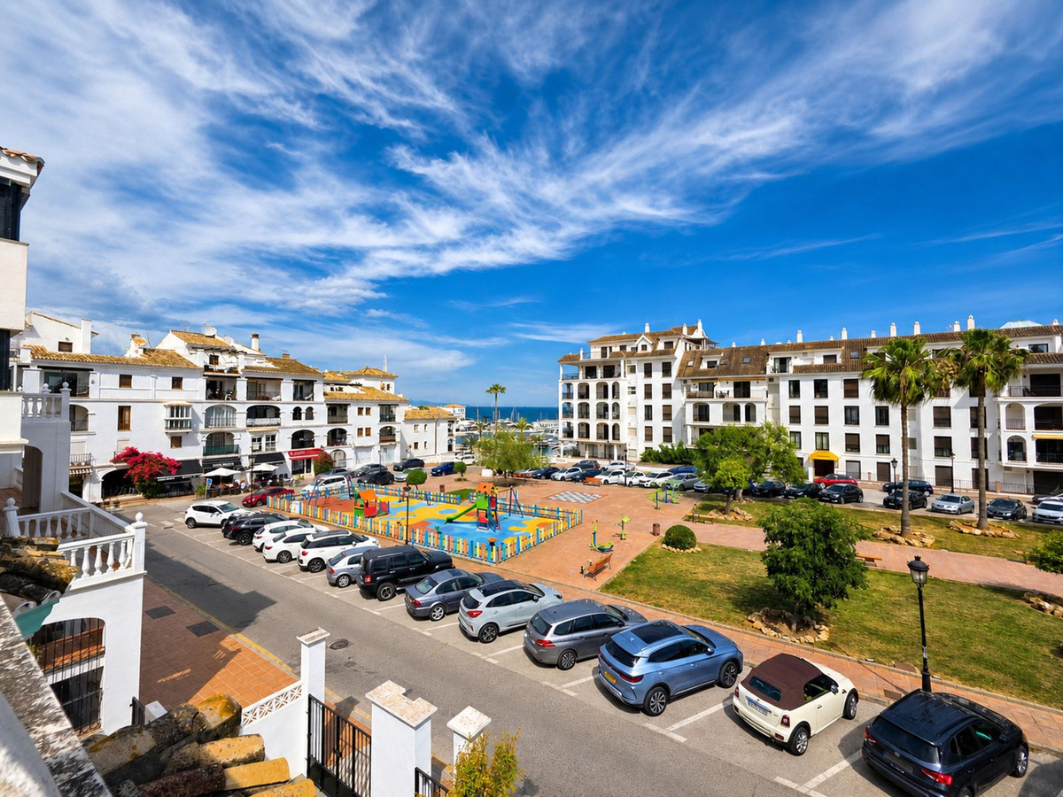 Huis te koop in La Duquesa | 3 slaapkamers H5374090