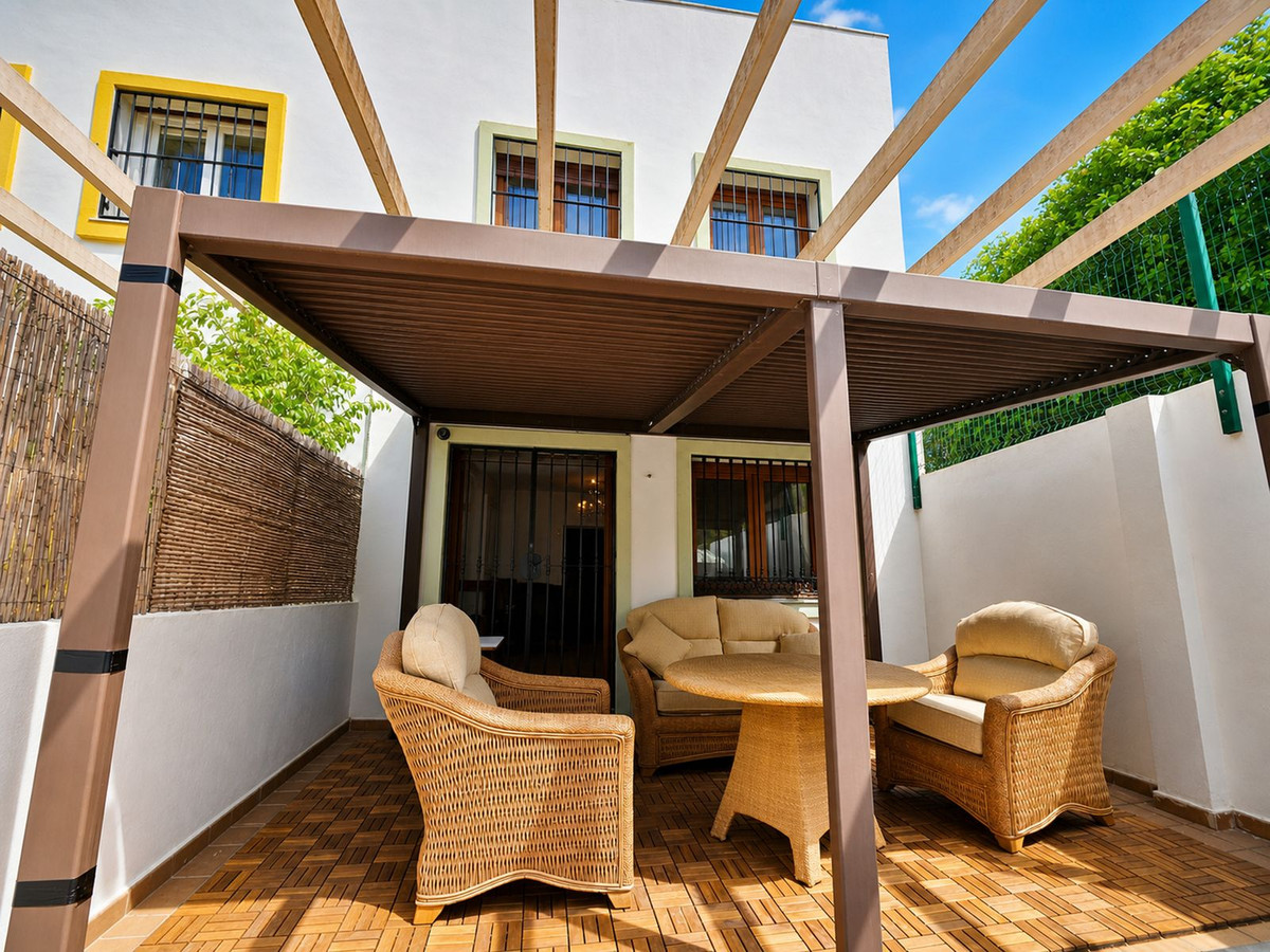 Huis te koop in La Duquesa | 3 slaapkamers H5374090