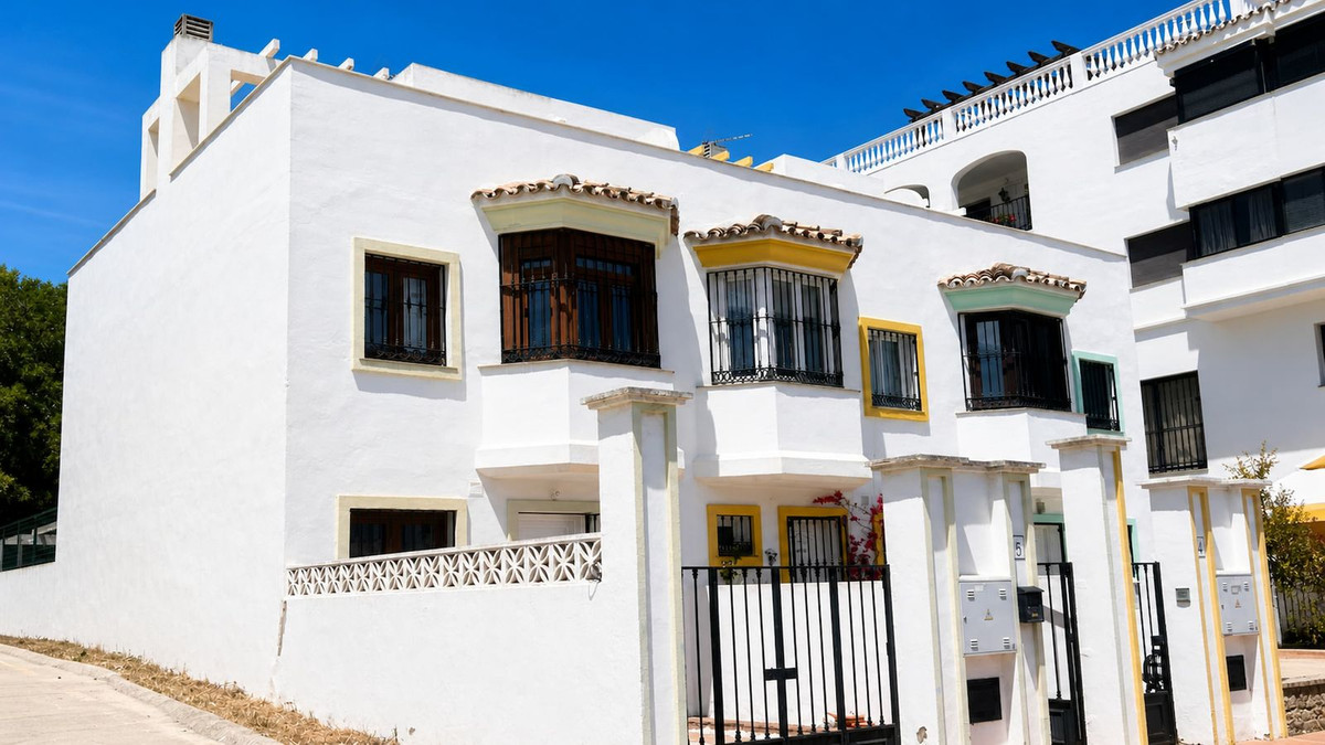Huis te koop in La Duquesa | 3 slaapkamers H5374543
