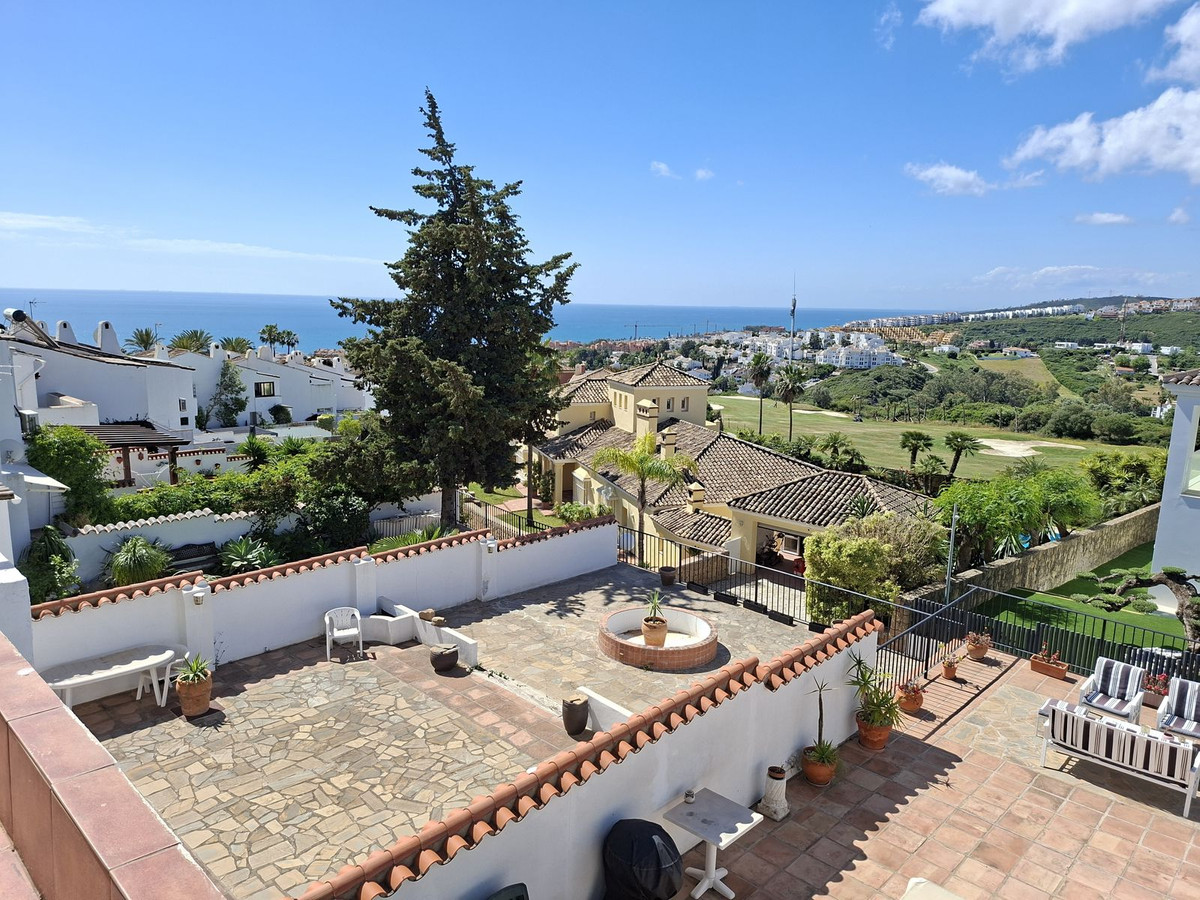 Huis te koop in La Duquesa | 3 slaapkamers H5374822