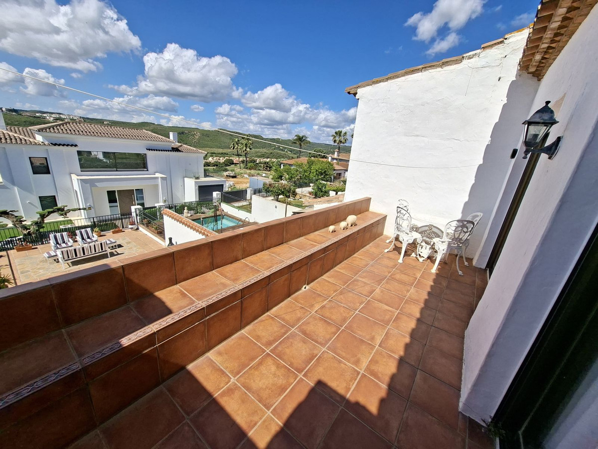 Huis te koop in La Duquesa | 3 slaapkamers H5374822