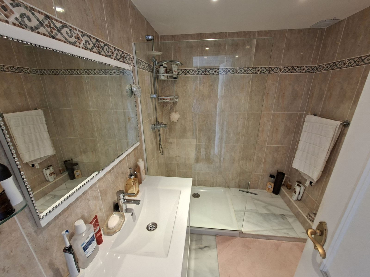 Huis te koop in La Duquesa | 3 slaapkamers H5374822