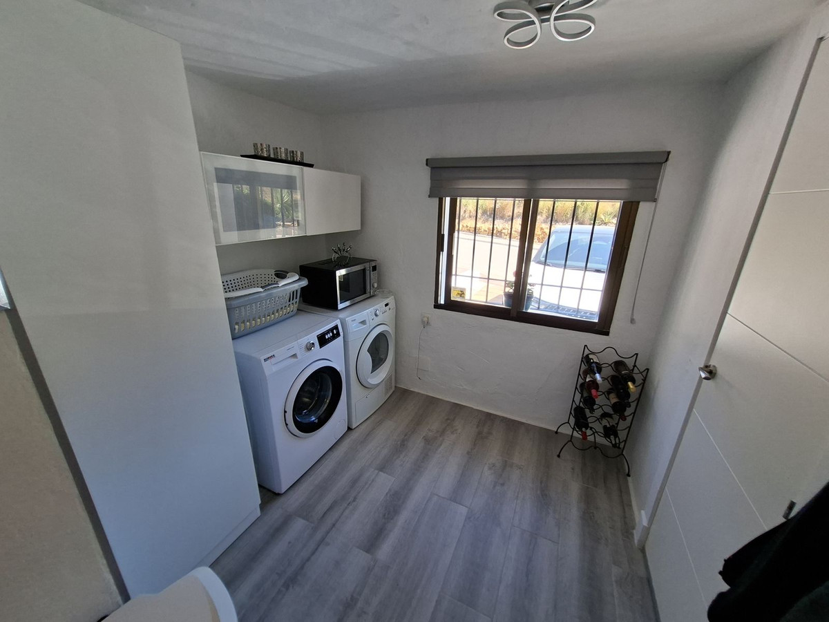 Huis te koop in La Duquesa | 3 slaapkamers H5374822